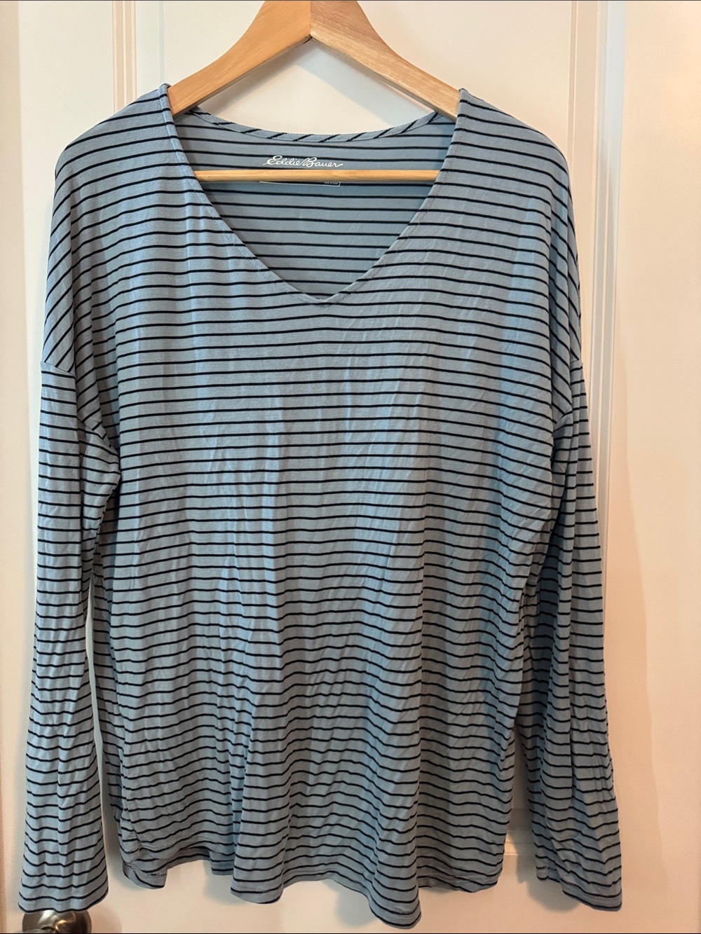 Eddie Bauer Blue and Navy Striped V-Neck Long Sleeve Top